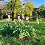 Hébergement de vacances Les De La Petite Toscane *